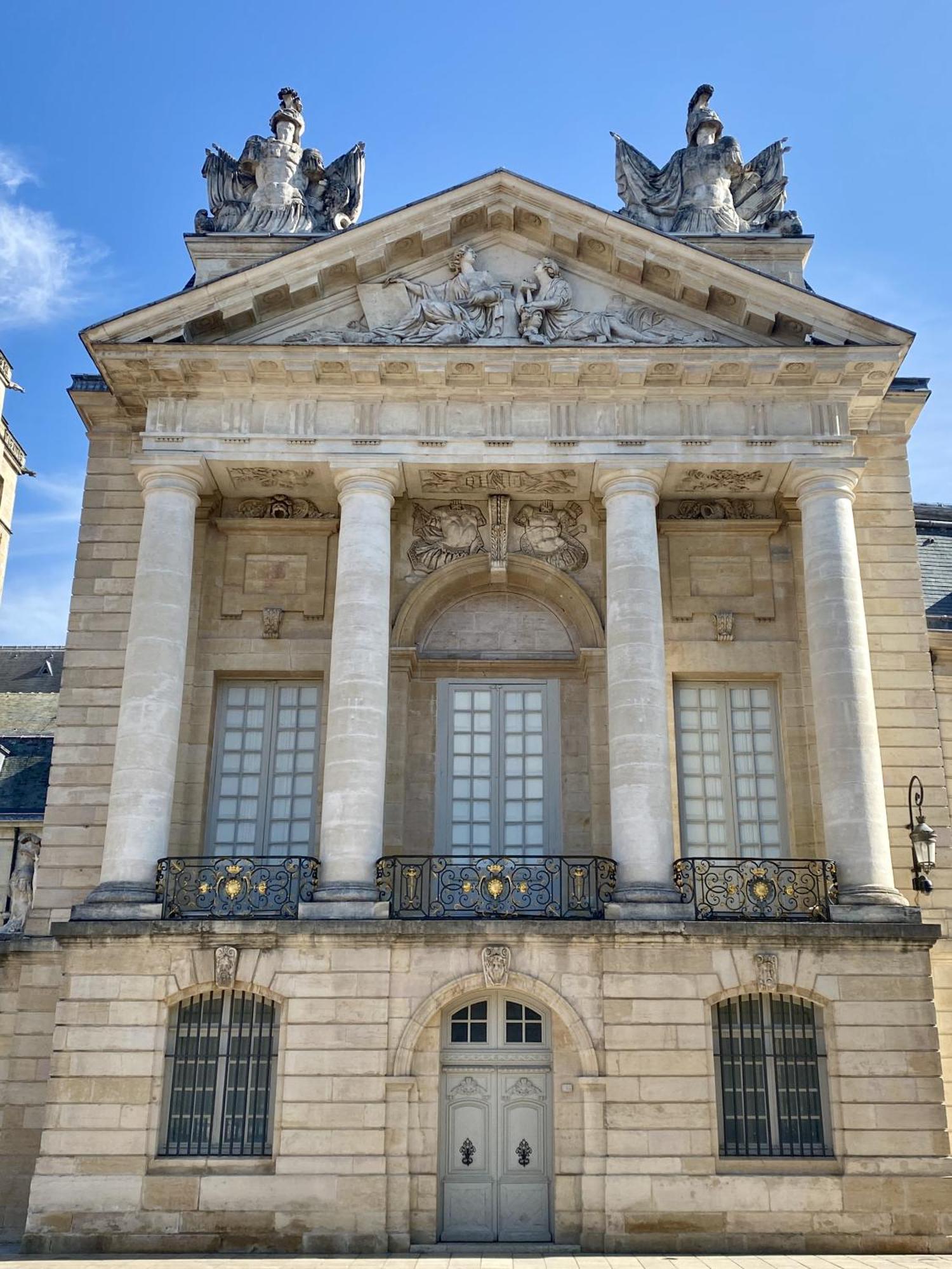 Le Rousseau - Appartement & Suite En Hypercentre Dijon Exteriör bild