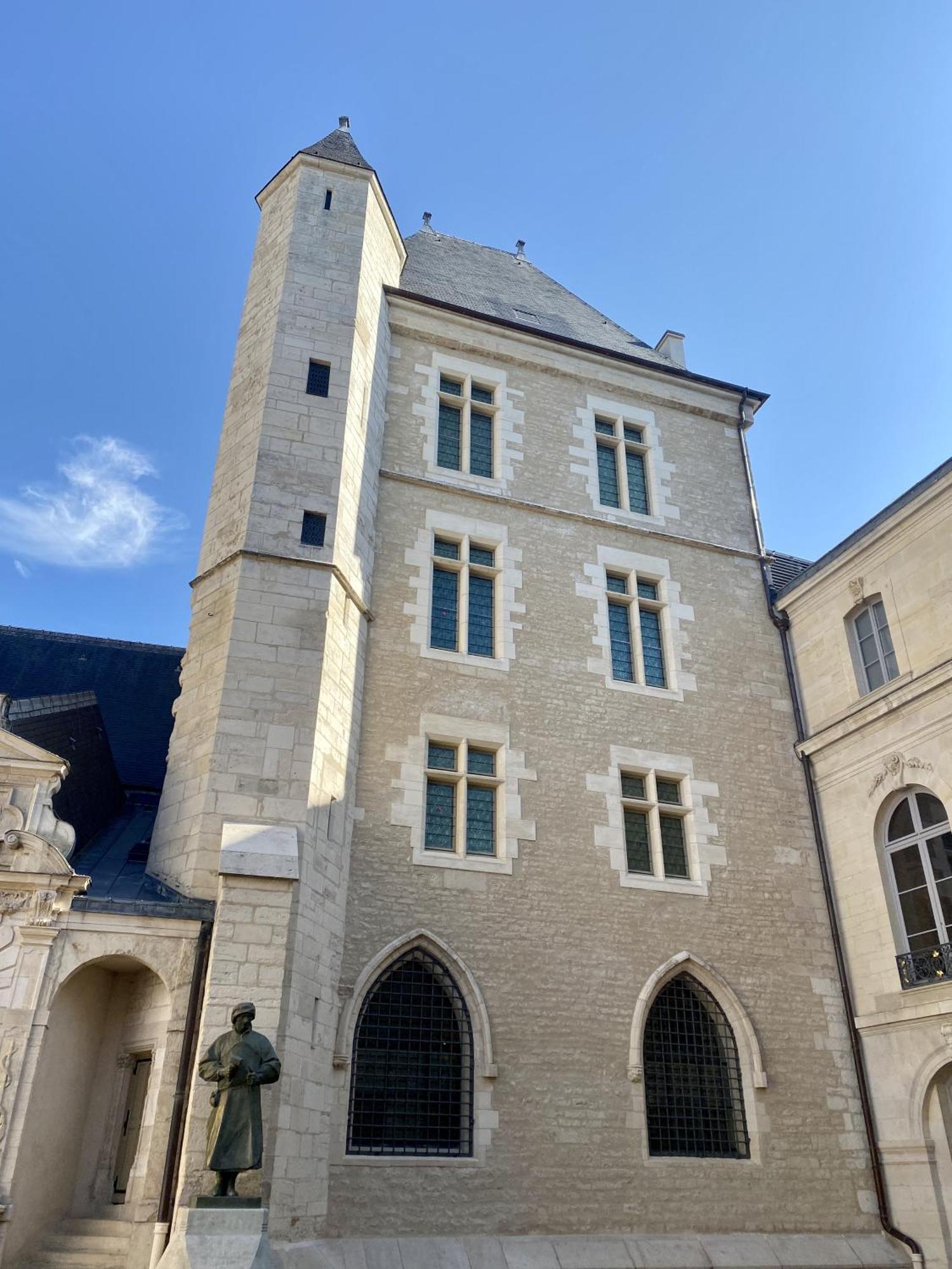 Le Rousseau - Appartement & Suite En Hypercentre Dijon Exteriör bild